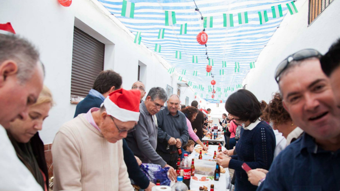 Vecinos del barrio celebran las fiestas el año pasado.