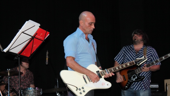 Javier Corcobado llenó de su arte personal el escenario del Auditorio – Radio Salobreña | Tu radio municipal en internet